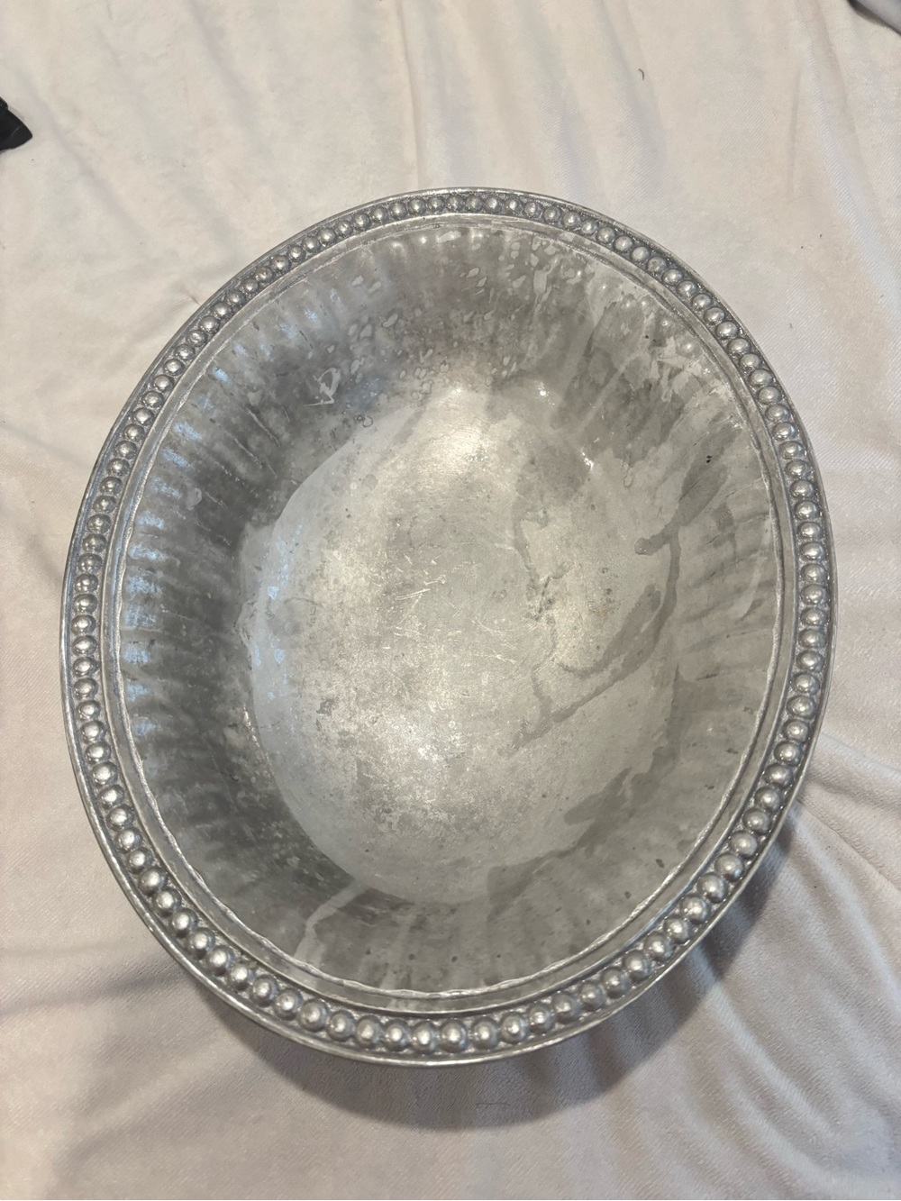 Wilton Armetale Flutes & Pearls Oval Serving Tray